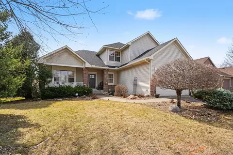 758 Heron Ave N, Oakdale, MN 55128