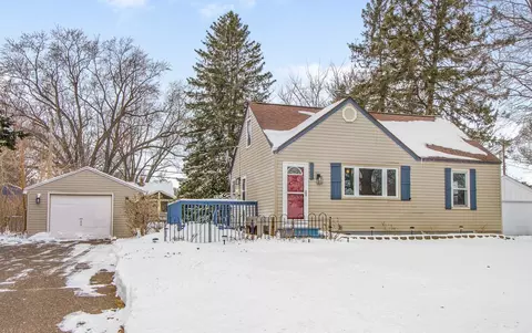 5357 Raymond Ave, Mounds View, MN 55112