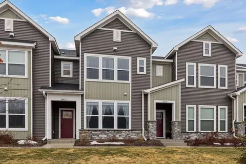 14440 Twin Lakes Cir, Burnsville, MN 55306
