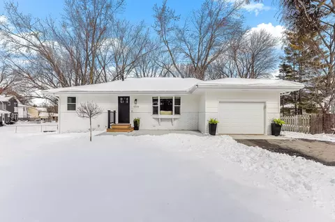 6506 Annapolis Ln N, Maple Grove, MN 55311