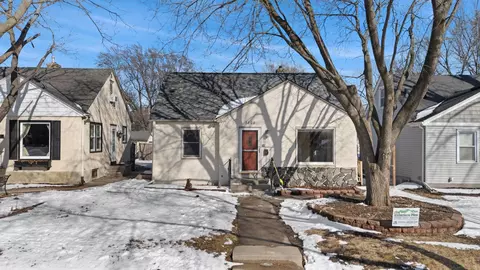 3808 Vera Cruz Ave N, Robbinsdale, MN 55422