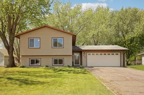 8910 Janero Ave S, Cottage Grove, MN 55016
