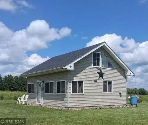 27048 Hawthorn Rd N, Hinckley, MN 55037