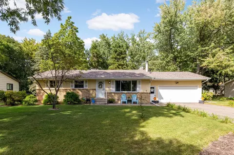 683 Tanglewood Dr, Shoreview, MN 55126
