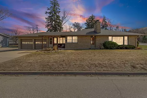 4108 Halifax Ave N, Robbinsdale, MN 55422