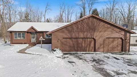 28612 Norberg Dr, Grand Rapids, MN 55744