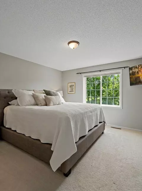 Bedroom - 15585 Cherry Path, Rosemount, MN 55068 photo 3 of 6