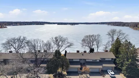 4090 Wagon Bridge Cir, Prior Lake, MN 55372