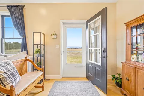 Entry Way - 47575 River Rd, Harris, MN 55032 photo 1 of 3