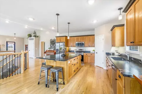 Kitchen - 47575 River Rd, Harris, MN 55032 photo 6 of 6