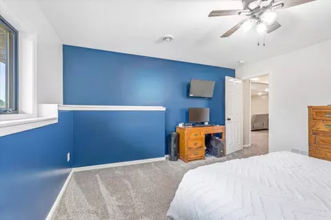 Bedroom - 47575 River Rd, Harris, MN 55032 photo 8 of 9