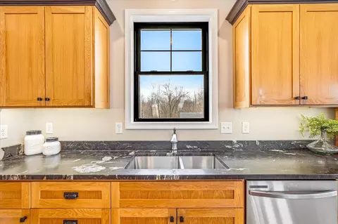 Kitchen - 47575 River Rd, Harris, MN 55032 photo 5 of 6