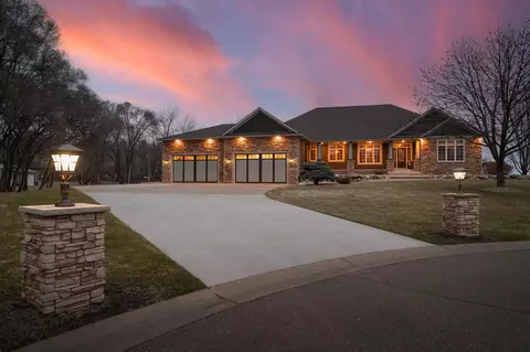 21000 Kerry St NW, Oak Grove, MN 55011