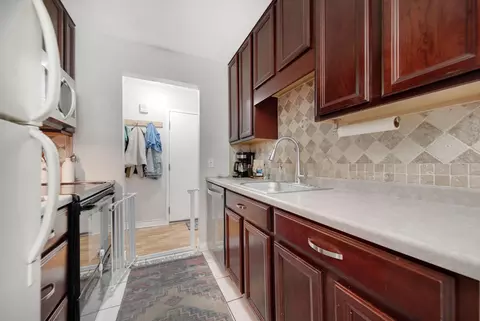 12846 Nicollet Ave #202, Burnsville, MN 55337