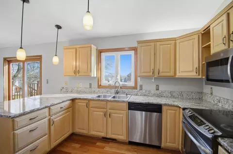2305 13th St SW, Austin, MN 55912
