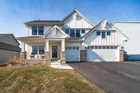 17652 Jett Cir SE, Prior Lake, MN 55372