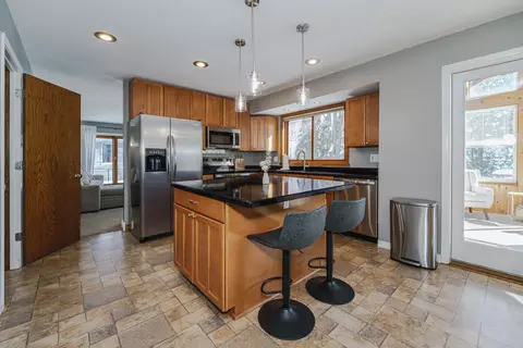 3610 Blue Jay Way, Eagan, MN 55123 photo 8