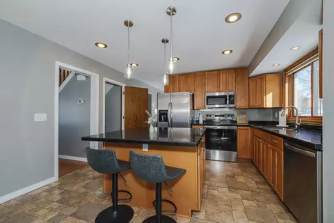 3610 Blue Jay Way, Eagan, MN 55123 photo 10