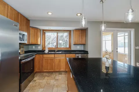 3610 Blue Jay Way, Eagan, MN 55123 photo 9
