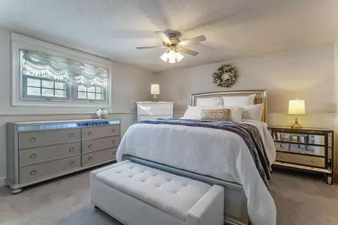 Bedroom - 2012 E 86 12 St, Bloomington, MN 55425 photo 3 of 3