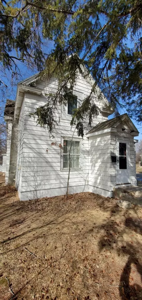 723 Irvine Ave NW, Bemidji, MN 56601