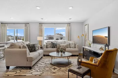 13709 Kaylemore Trl, Rosemount, MN 55068