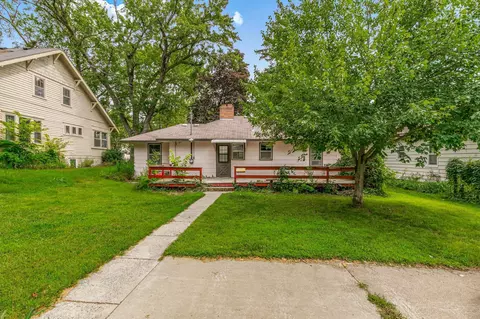 Exterior - 1017 7th Ave S, Saint Cloud, MN 56301 photo 2 of 3