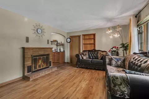 Living - 1017 7th Ave S, Saint Cloud, MN 56301 photo 5 of 6