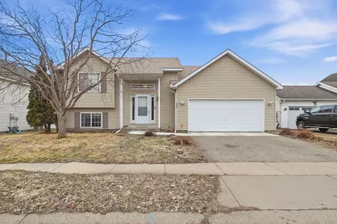 509 11th St, Farmington, MN 55024