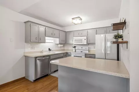 Kitchen - 3 Oak Leaf Ln, Circle Pines, MN 55014 photo 1 of 4