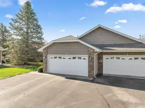 Exterior - 3 Oak Leaf Ln, Circle Pines, MN 55014 photo 8 of 9