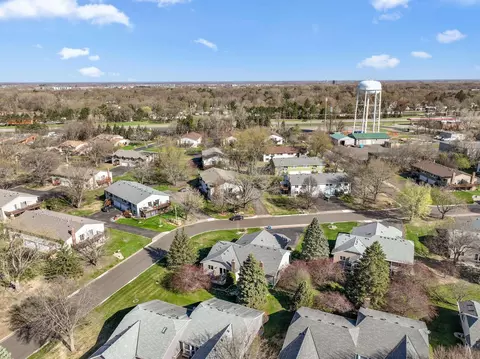 View/Area - 3 Oak Leaf Ln, Circle Pines, MN 55014 photo 8 of 10