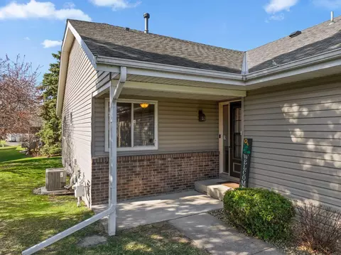 Exterior - 3 Oak Leaf Ln, Circle Pines, MN 55014 photo 6 of 9