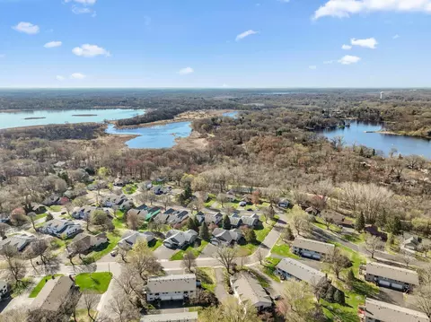 View/Area - 3 Oak Leaf Ln, Circle Pines, MN 55014 photo 9 of 10