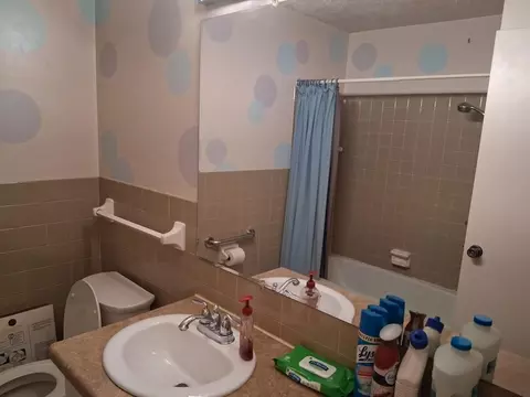 Bath - 1340 9th Ave S #308, Saint Cloud, MN 56301 photo 1 of 3