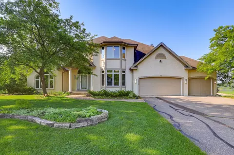 18715 24th Ave N, Plymouth, MN 55447