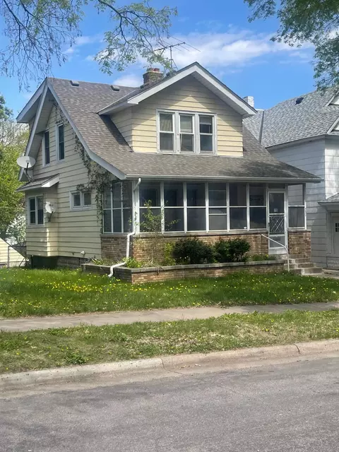 751 Lawson Ave E, Saint Paul, MN 55106