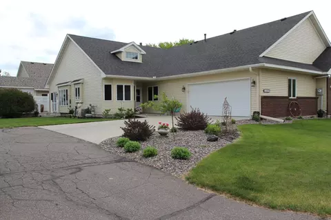 183 Cardinal Ln, Clearwater, MN 55320