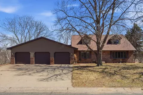 1299 Parkview Dr, New Richmond, WI 54017