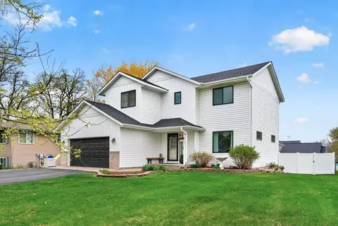 8406 Bear Ave, Monticello, MN 55362