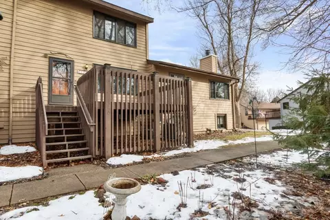 120 W Eagle Lake Dr, Maple Grove, MN 55369