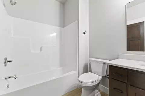 Bath - 3674 36th St S, Saint Cloud, MN 56301 photo 3 of 4