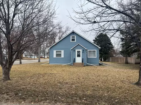 720 4th St, Hawley, MN 56549