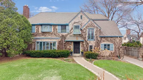 1930 Knox Ave S, Minneapolis, MN 55403