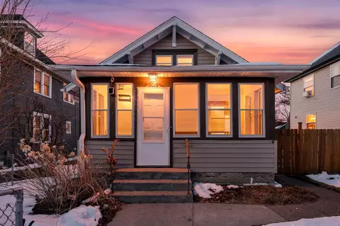 909 Saint Anthony Ave, Saint Paul, MN 55104