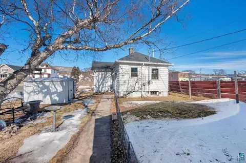 Exterior - 3914 Grand Ave, Duluth, MN 55807 photo 1 of 2