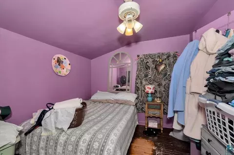 Bedroom - 3914 Grand Ave, Duluth, MN 55807 photo 1 of 1