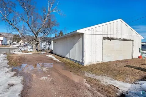 Exterior - 3914 Grand Ave, Duluth, MN 55807 photo 2 of 2