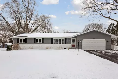 15505 6th Ave N, Plymouth, MN 55447