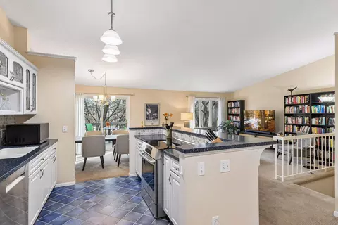 6356 Red Fox Ln, Edina, MN 55436